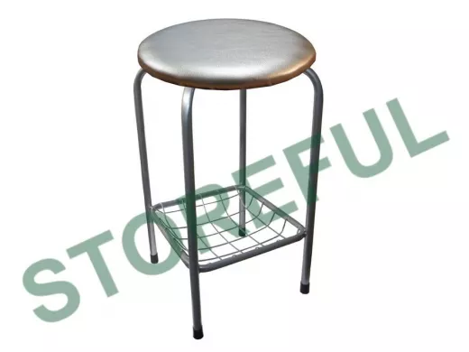 Табурет с подставкой для ног и корзинкой для вещей 